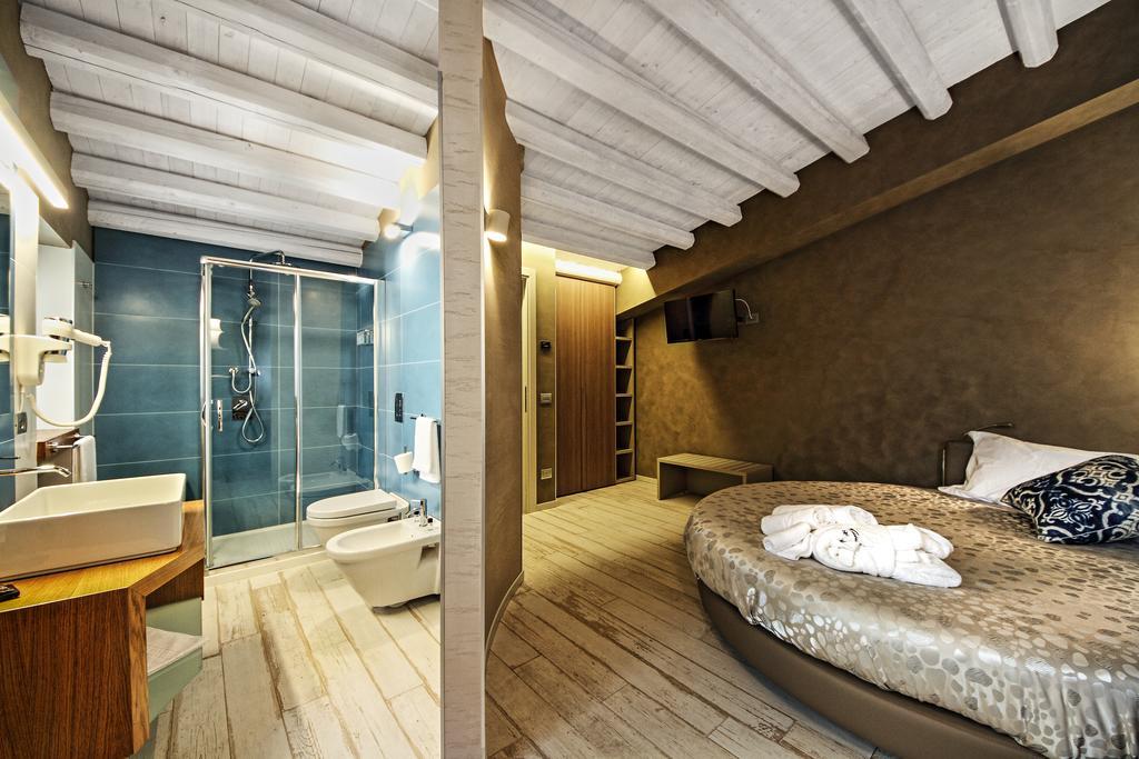 Notti O' Tunn Luxury Rooms In Centro Geraci Siculo Exterior photo