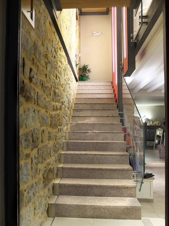 Notti O' Tunn Luxury Rooms In Centro Geraci Siculo Exterior photo