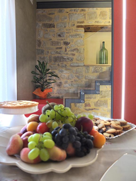 Notti O' Tunn Luxury Rooms In Centro Geraci Siculo Exterior photo