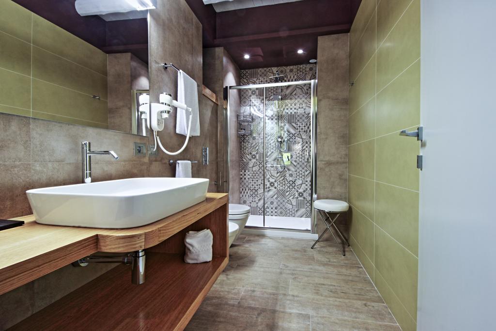 Notti O' Tunn Luxury Rooms In Centro Geraci Siculo Exterior photo