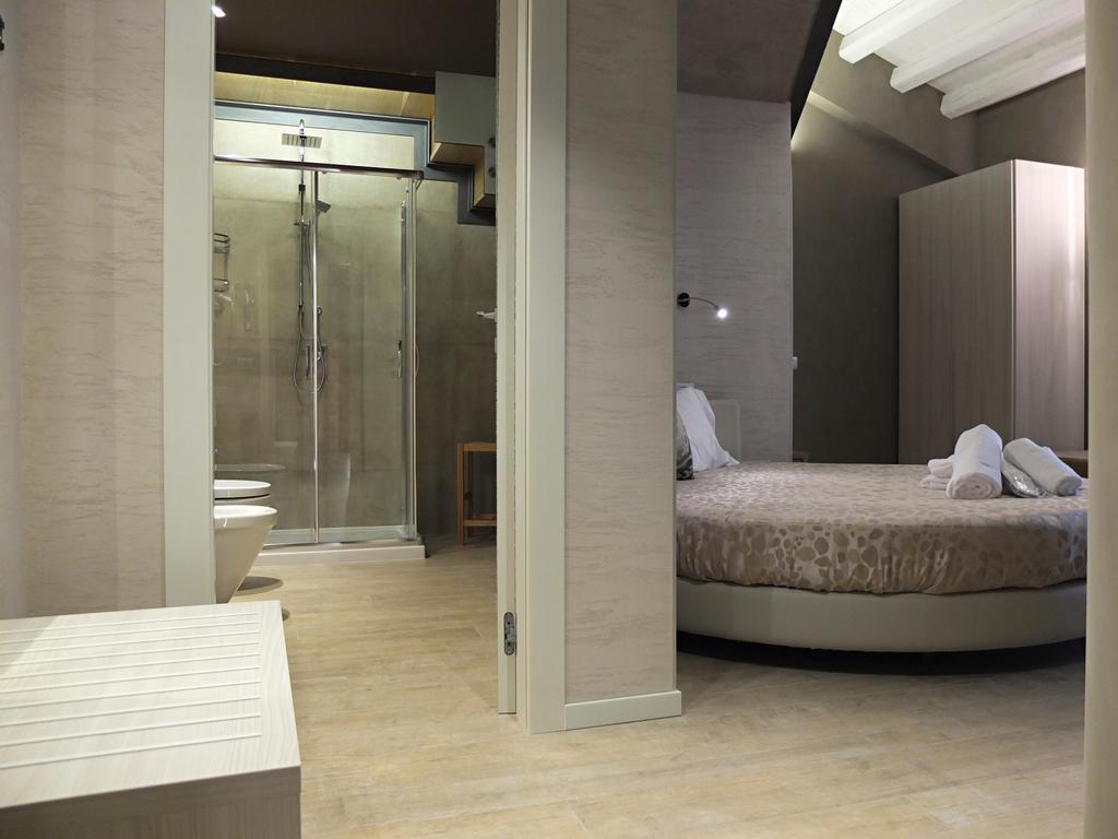 Notti O' Tunn Luxury Rooms In Centro Geraci Siculo Exterior photo